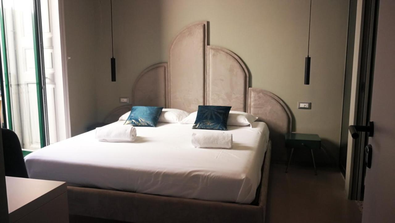 Luciani 33 Luxury Rooms Salerno Kültér fotó