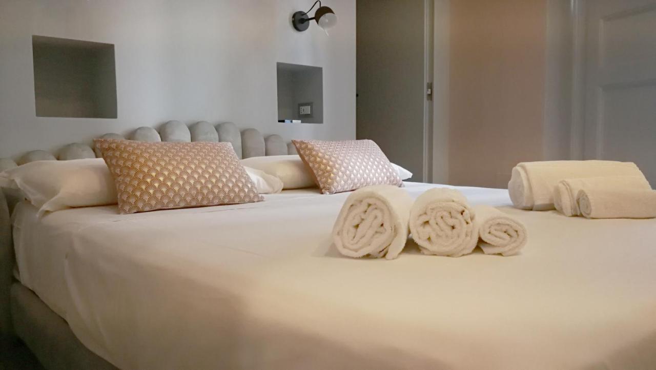 Luciani 33 Luxury Rooms Salerno Kültér fotó